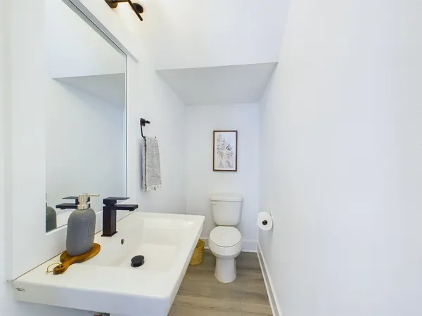 $289,900 | 3004 Jensen Drive, Houston, TX 77026