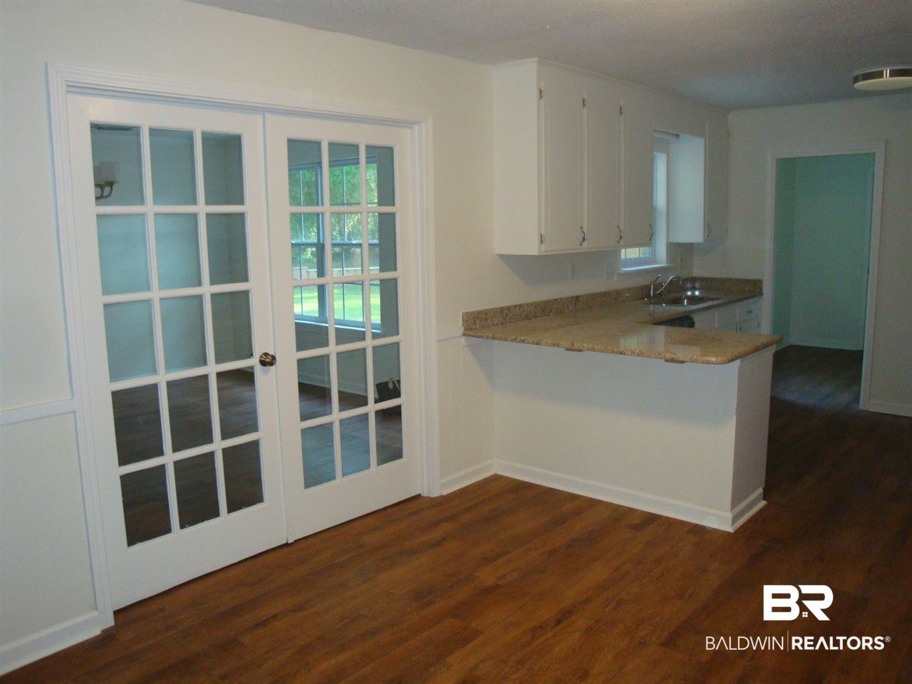 702 Gayfer Avenue Fairhope, AL 36532 - Photo 8 of 23