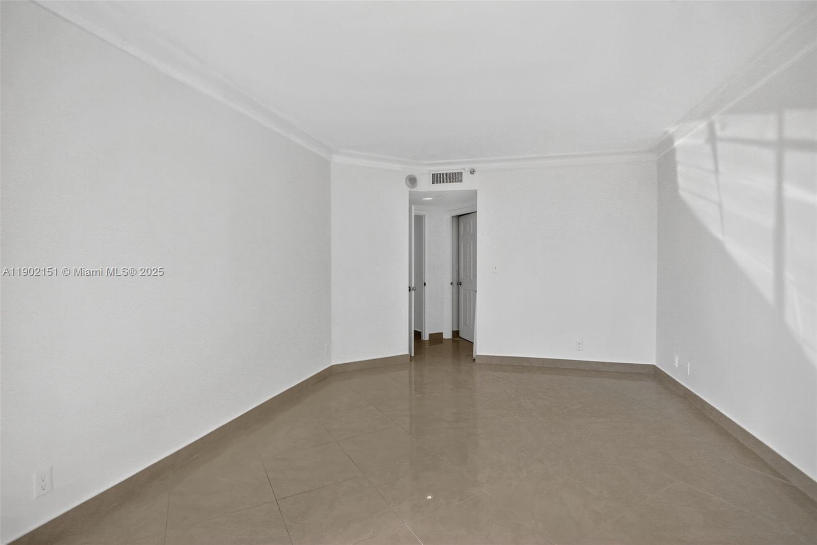 20185 East Country Club Drive, Unit 1405 Aventura, FL 33180 - Photo 24 of 67