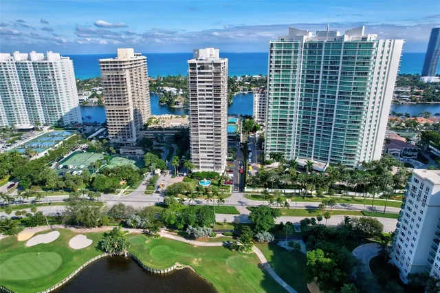 $3,400 | 20185 East Country Club Drive, Unit 1405, Aventura, FL 33180