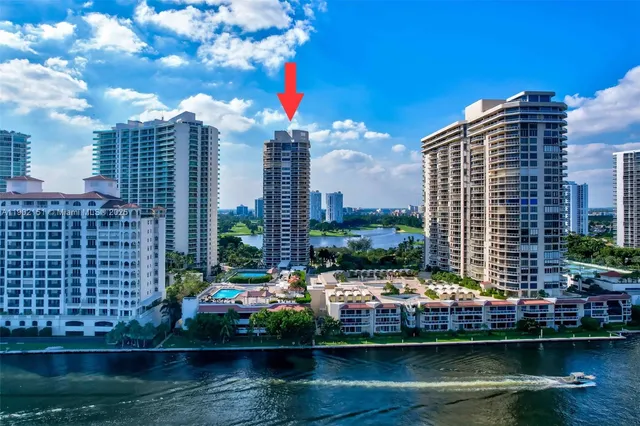 $3,400 | 20185 East Country Club Drive, Unit 1405, Aventura, FL 33180