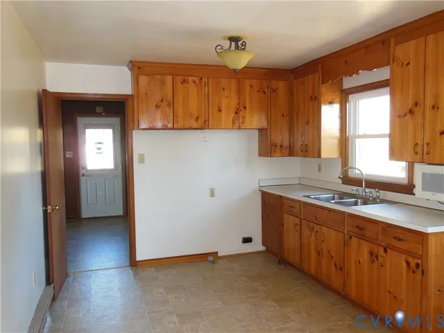 $289,900 | 15647 Scotchtown Road, Montpelier, VA 23192