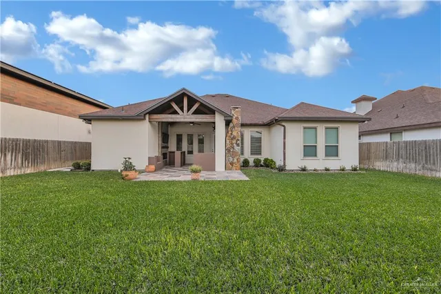 $3,100 | 1613 Red River Avenue, Edinburg, TX 78539