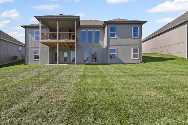 $591,740 | 10139 North Winchester Avenue, Kansas City, MO 64156