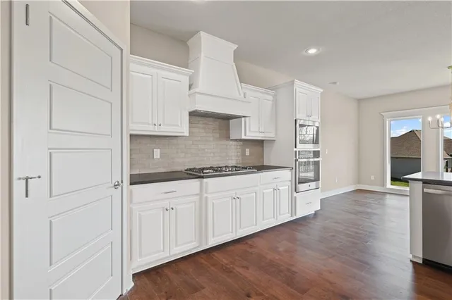 $591,740 | 10139 North Winchester Avenue, Kansas City, MO 64156