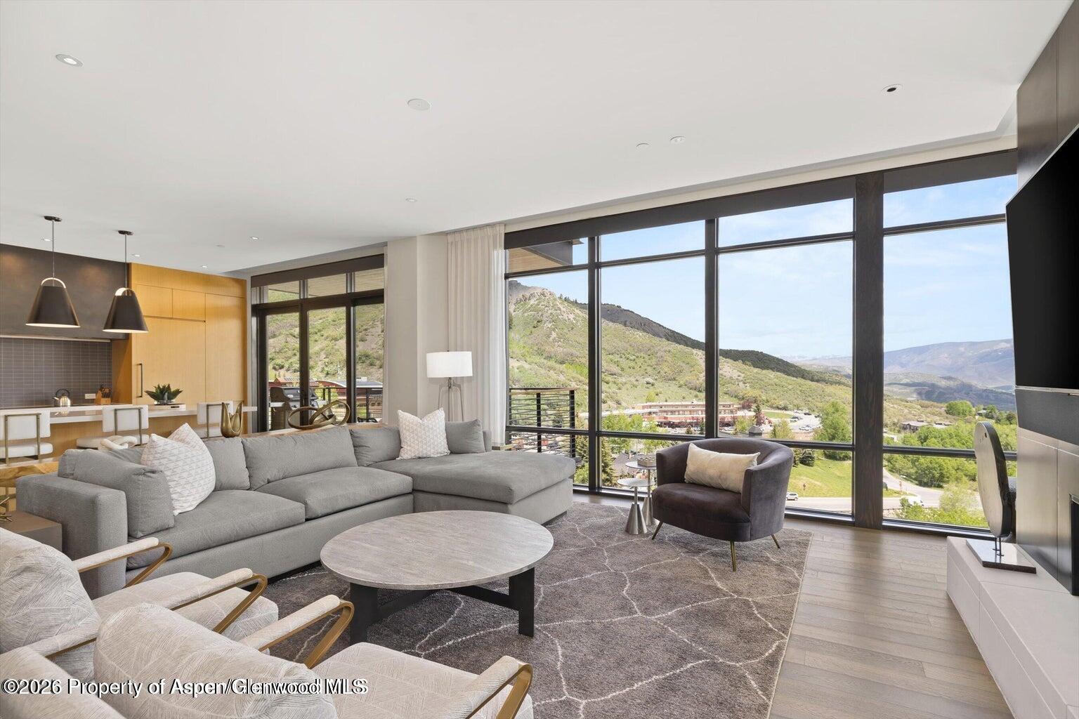 77 Wood Road, Unit 50709 Snowmass Village, CO 81615 - Photo 14 of 41 20250529194731673041000000-o