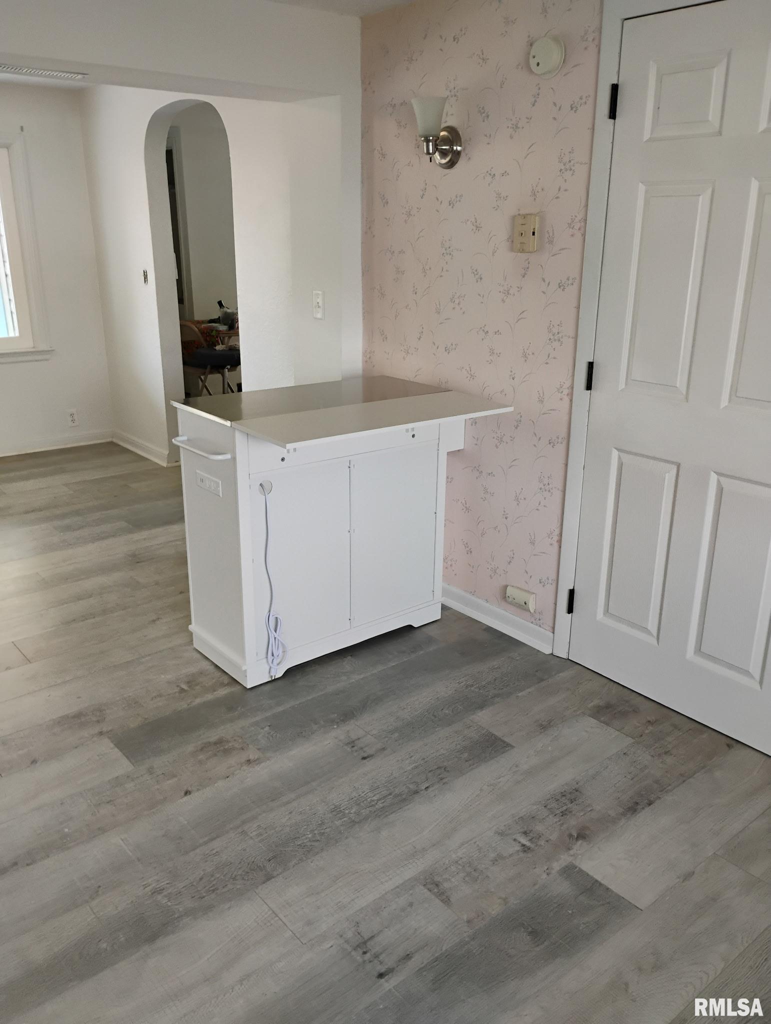 1413 Tennell Road Pekin, IL 61554 - Photo 7 of 16