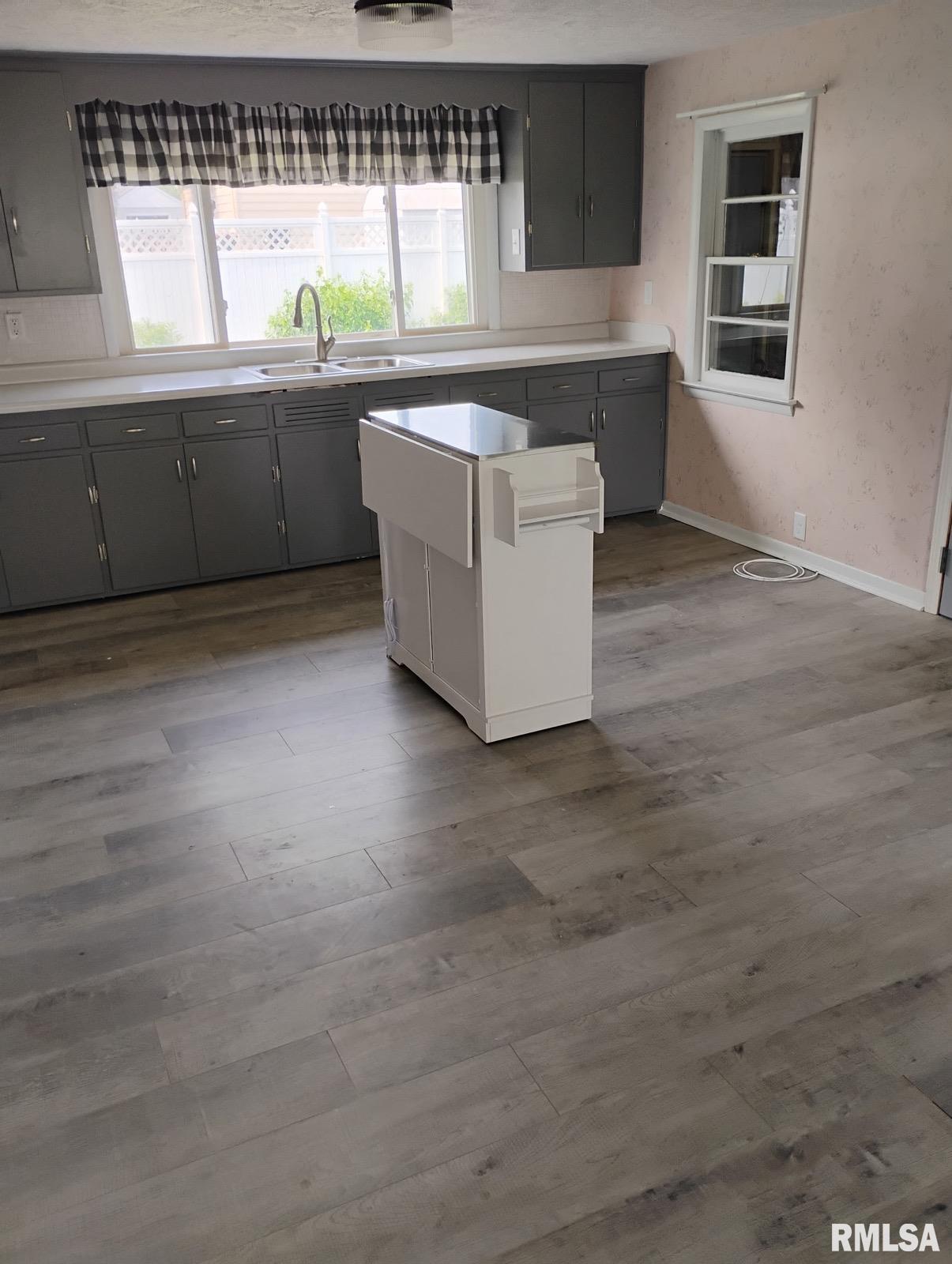 1413 Tennell Road Pekin, IL 61554 - Photo 8 of 16