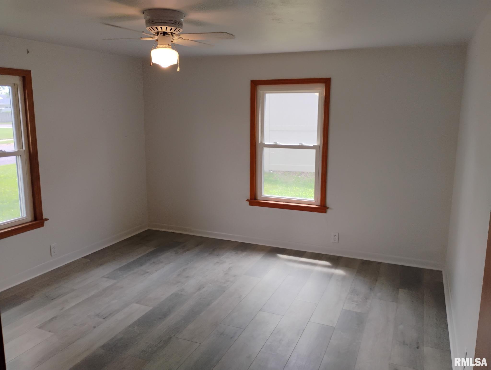 1413 Tennell Road Pekin, IL 61554 - Photo 9 of 16