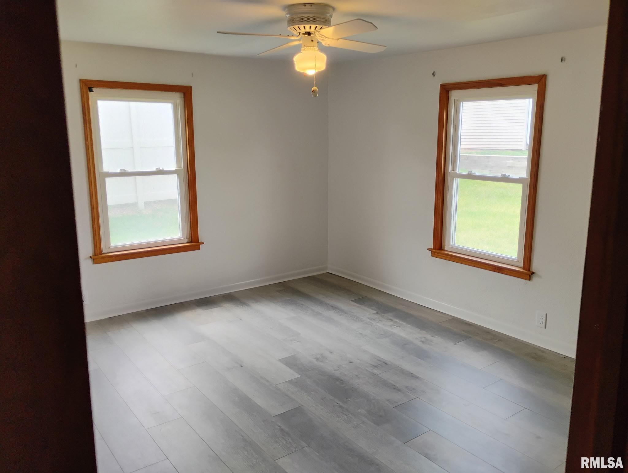 1413 Tennell Road Pekin, IL 61554 - Photo 10 of 16