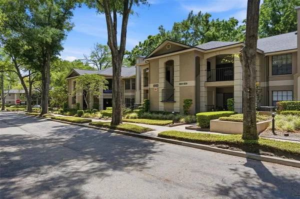 $290,000 | 1055 Kensington Park Drive, Unit 808, Altamonte Springs, FL 32714