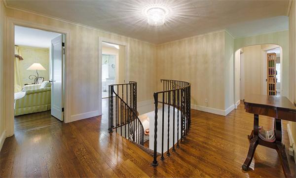 21 Rangeley Road Brookline, MA 02467 - Photo 9 of 16