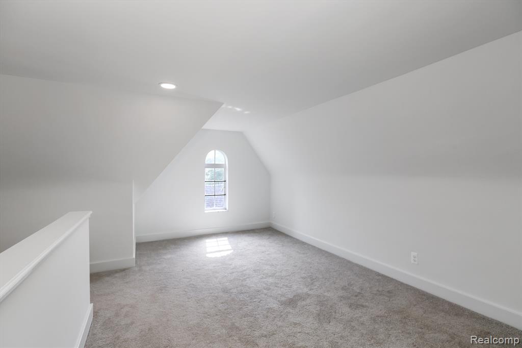 815 Rivenoak Street Birmingham, MI 48009 - Photo 42 of 57