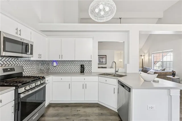 $375,000 | 1661 Louisa Court, Hampton, GA 30228