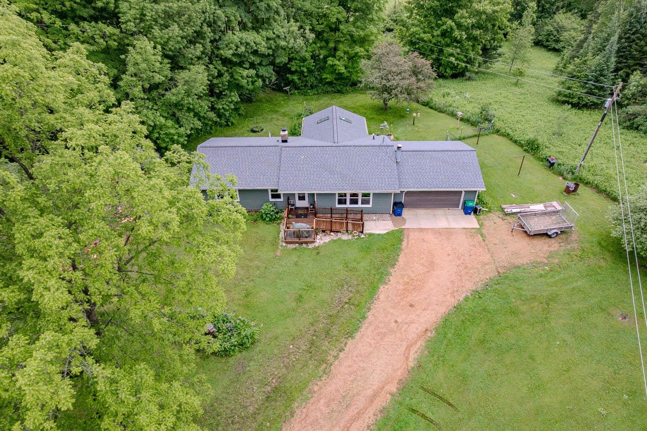N6756 Cardinal Lane Wittenberg, WI 54499 - Photo 5 of 43