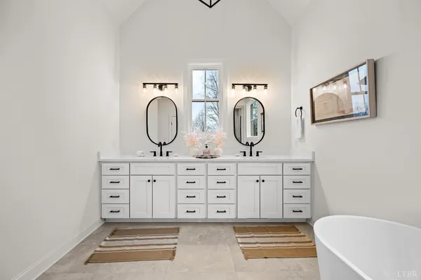 $979,900 | 1148 Val Terrace Court, Forest, VA 24551