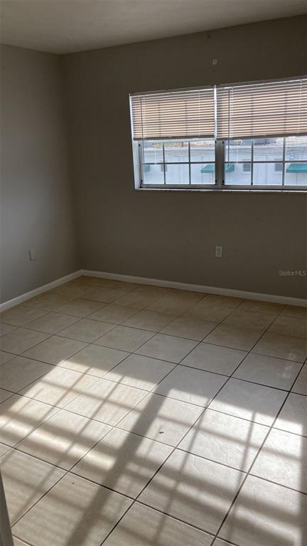3718 West McKay Avenue, Unit 206 Tampa, FL 33609 - Photo 14 of 21 a view of a window in a room