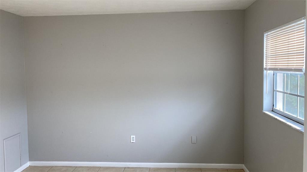 3718 West McKay Avenue, Unit 206 Tampa, FL 33609 - Photo 15 of 21 a view of a window