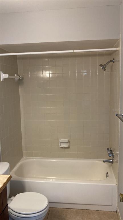 3718 West McKay Avenue, Unit 206 Tampa, FL 33609 - Photo 21 of 21 a bathroom with a shower and a bathtub