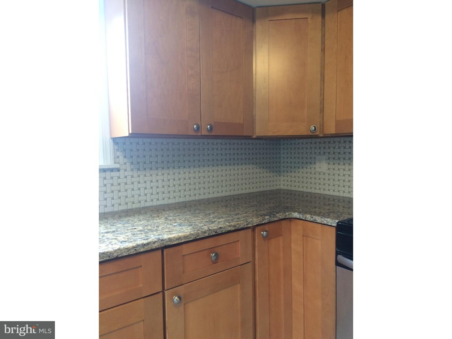 917 Bentley Road Lindenwold, NJ 08021 - Photo 2 of 20 Kitchen