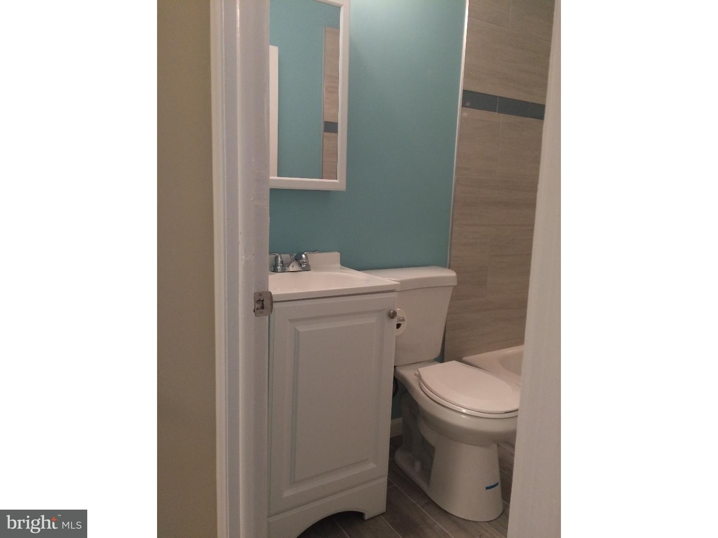 917 Bentley Road Lindenwold, NJ 08021 - Photo 19 of 20 Bathroom