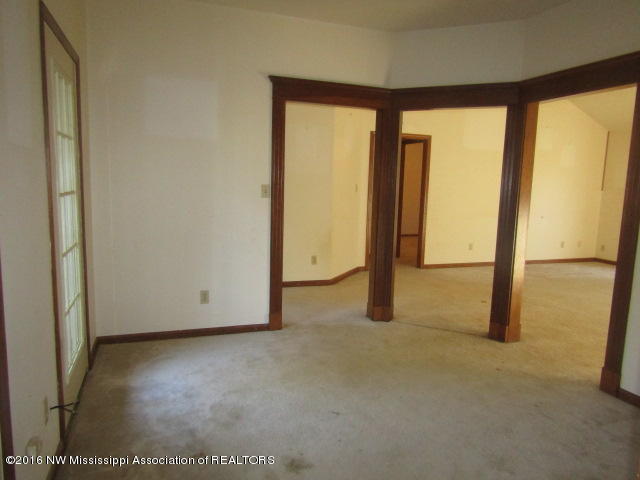 1613 Jr Johnson Road Sardis, MS 38666 - Photo 10 of 25 IMG_3405