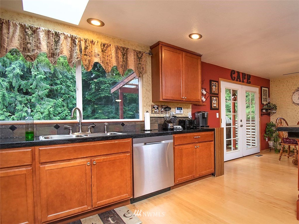 21030 Echo Lake Road Snohomish, WA 98296 - Photo 11 of 25 Gallery Image 11