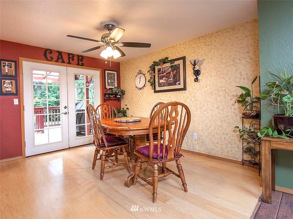 21030 Echo Lake Road Snohomish, WA 98296 - Photo 5 of 25 Gallery Image 5