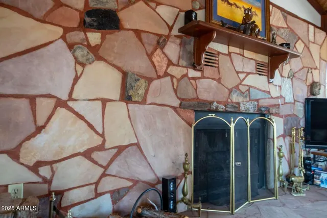 $279,900 | 55409 Madre Circle, Seligman, AZ 86337