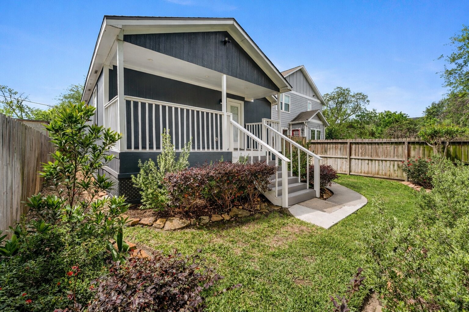 809 East 40th Street Houston, TX 77022 - Photo 26 of 27 This super cute bungalow in Independent Heights features 2 covered patio areas perfect for relaxing outdoors. Fully fenced backyard has plenty of room to run and play!