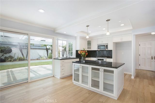 $1,600,000 | 20881 Woodlea Lane, Huntington Beach, CA 92646