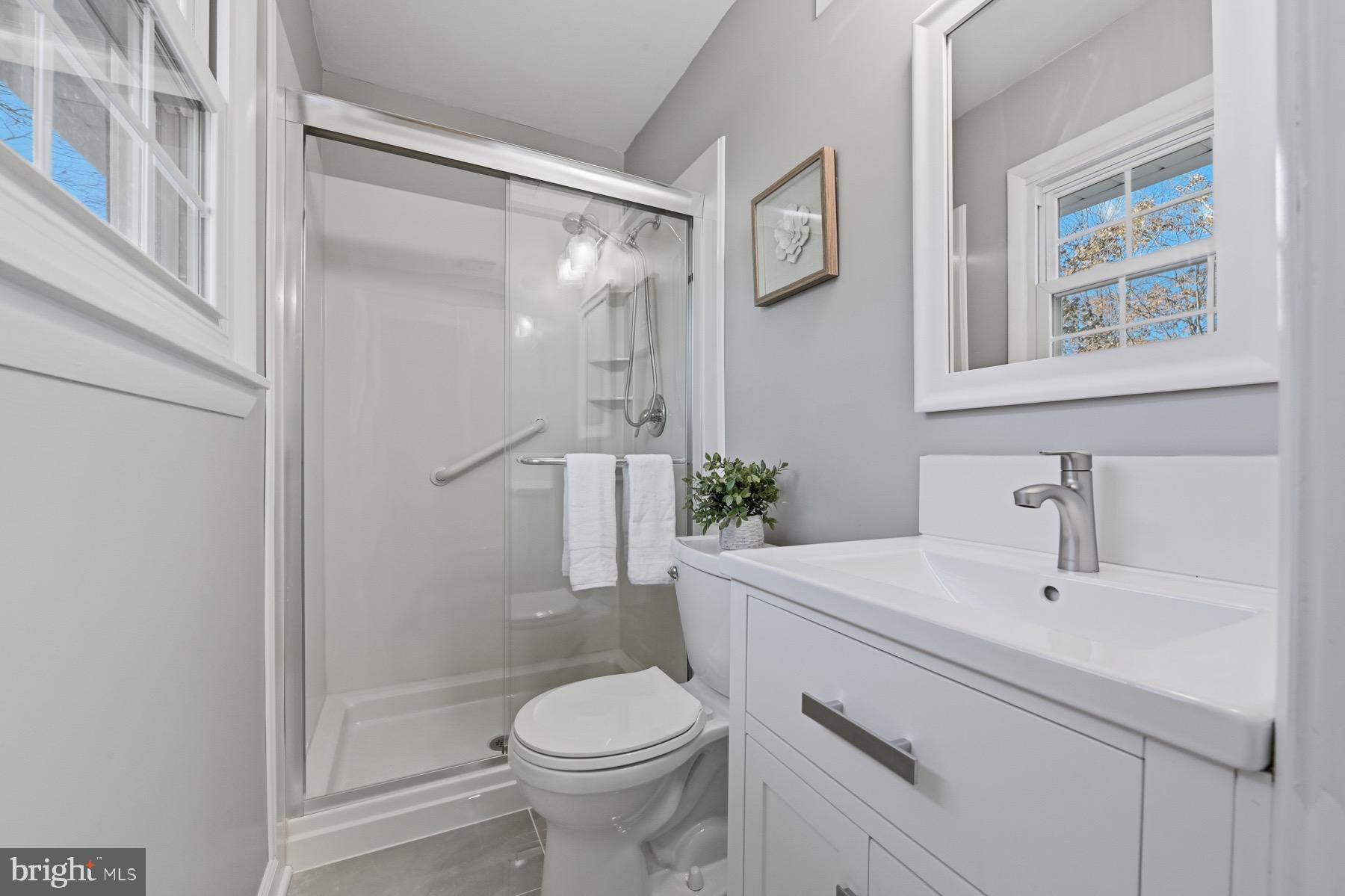 7867 Chestnut Leaf Road Severn, MD 21144 - Photo 27 of 49 Primary bath