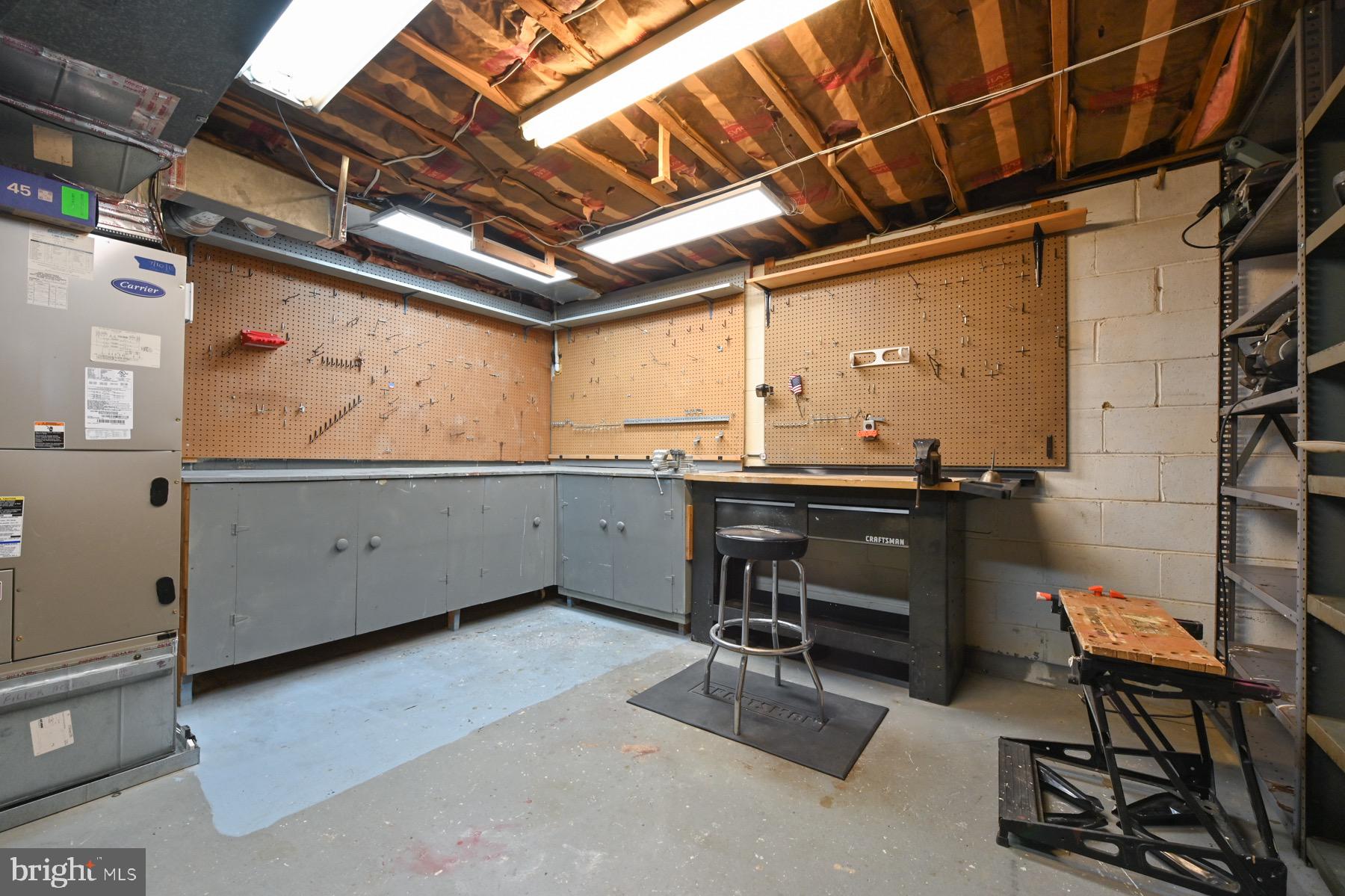 7867 Chestnut Leaf Road Severn, MD 21144 - Photo 33 of 49 Workshop!