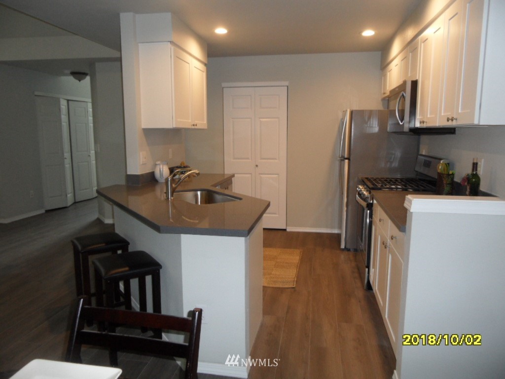2013 187th Place Southeast Bothell, WA 98012 - Photo 11 of 23
