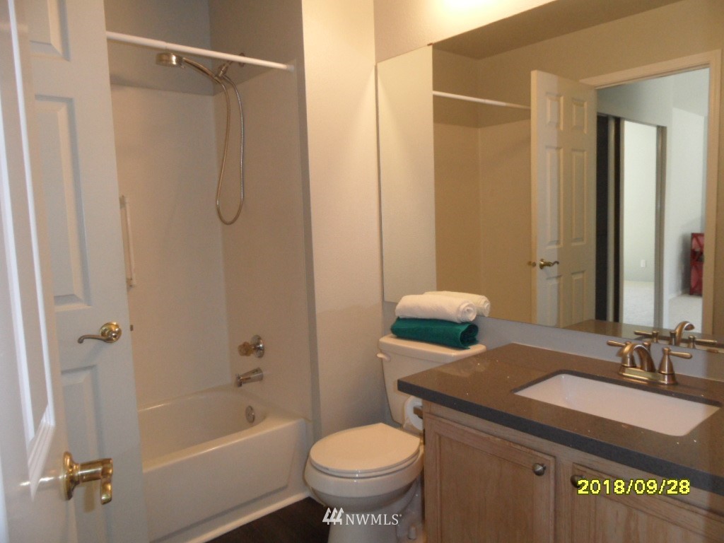 2013 187th Place Southeast Bothell, WA 98012 - Photo 14 of 23