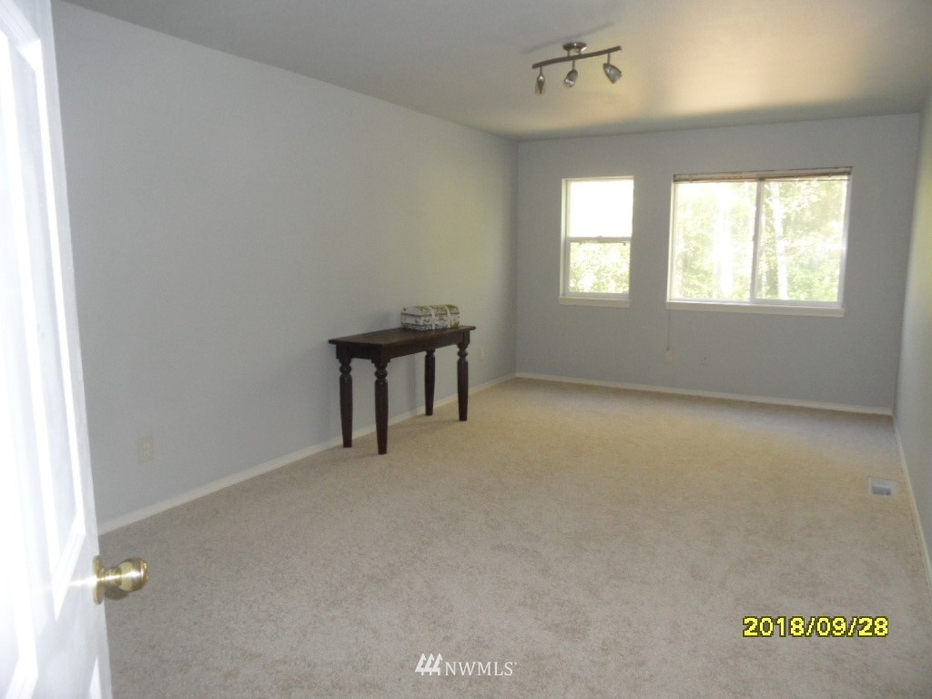 2013 187th Place Southeast Bothell, WA 98012 - Photo 16 of 23