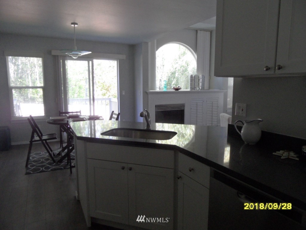 2013 187th Place Southeast Bothell, WA 98012 - Photo 3 of 23