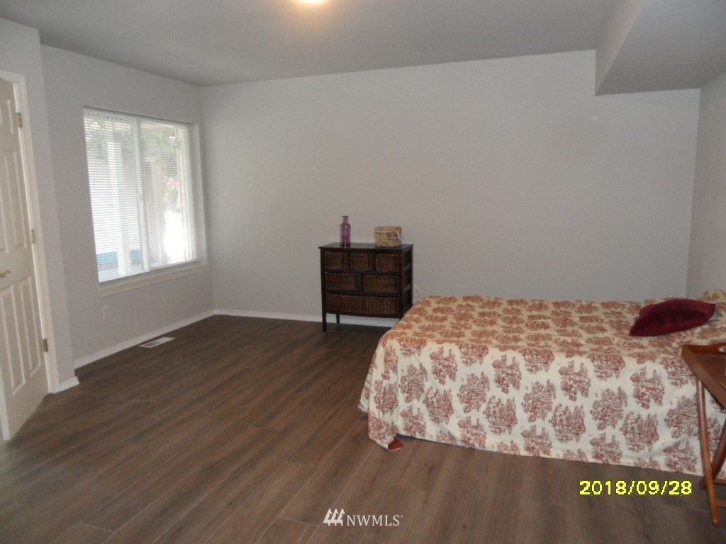 2013 187th Place Southeast Bothell, WA 98012 - Photo 7 of 23