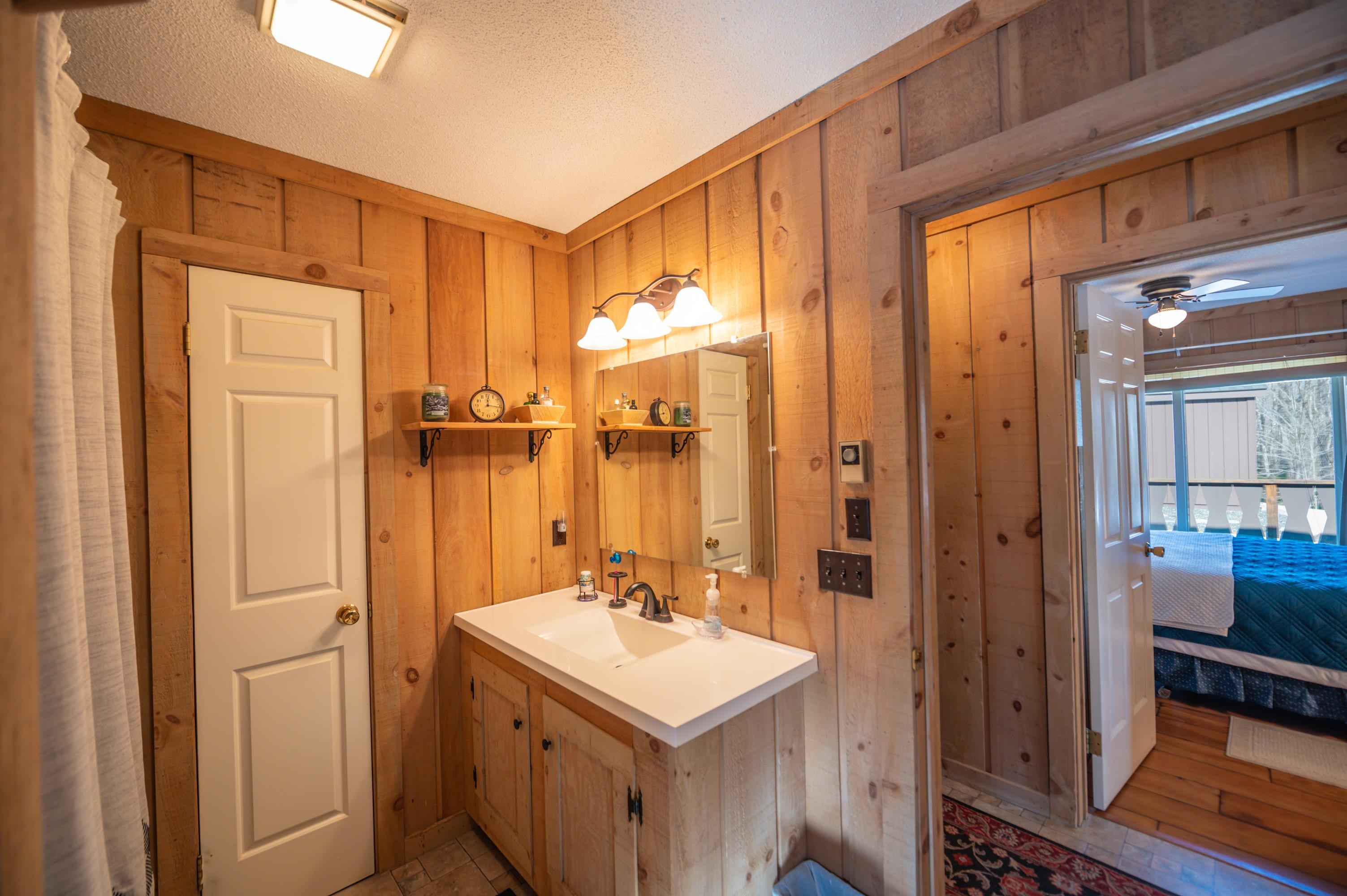 46 View Road Wilmington, VT 05363 - Photo 20 of 22 Gallery Image 20