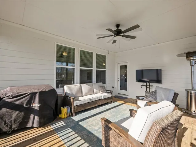 $749,500 | 857 Champagne Lane, Hoschton, GA 30548