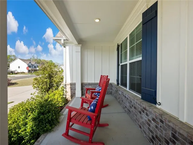 $749,500 | 857 Champagne Lane, Hoschton, GA 30548