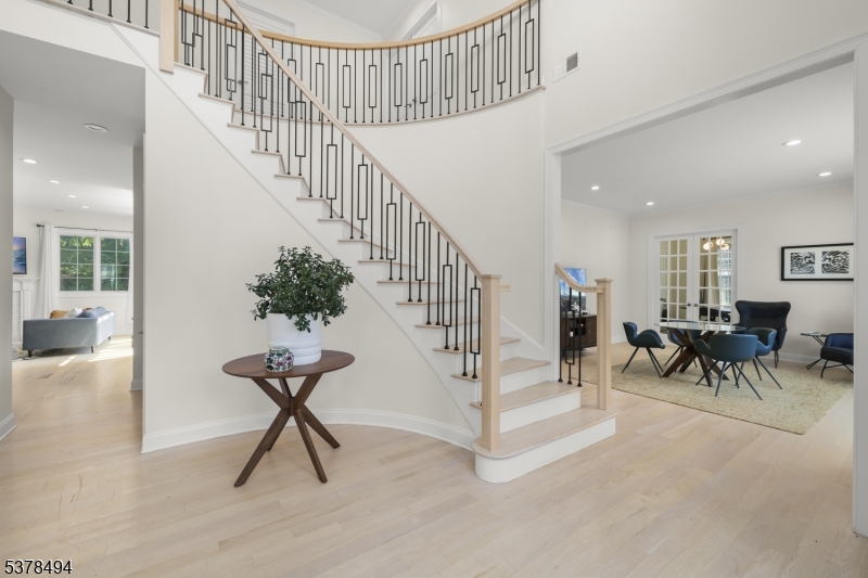20 Woodfern Road Summit, NJ 07901 - Photo 5 of 46