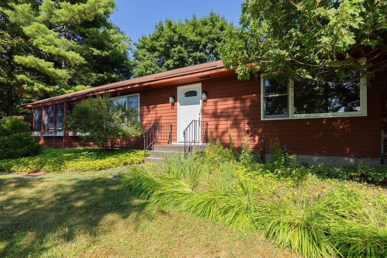 150 Crow Ridge Road Voorheesville, NY 12186 - Photo 3 of 41 Photo 3