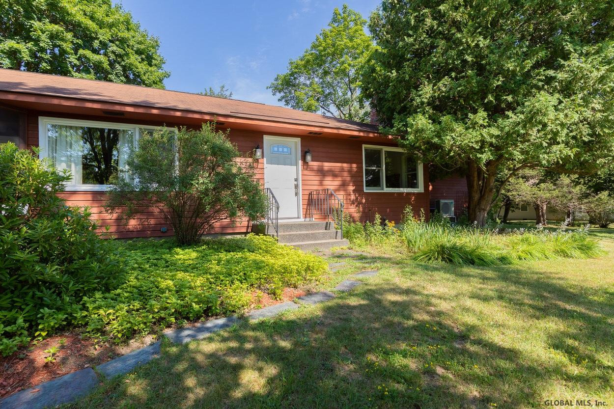 150 Crow Ridge Road Voorheesville, NY 12186 - Photo 4 of 41 Photo 4