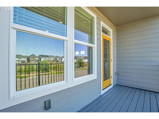 $989,000 | 16505 Northwest Liberty Street, Portland, OR 97229