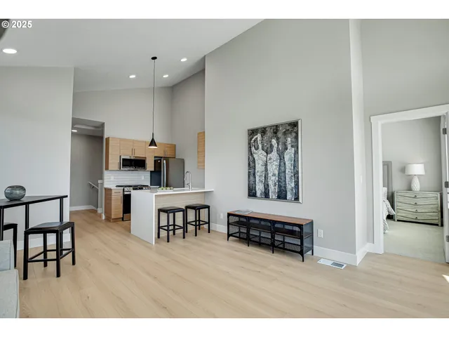 $989,000 | 16505 Northwest Liberty Street, Portland, OR 97229