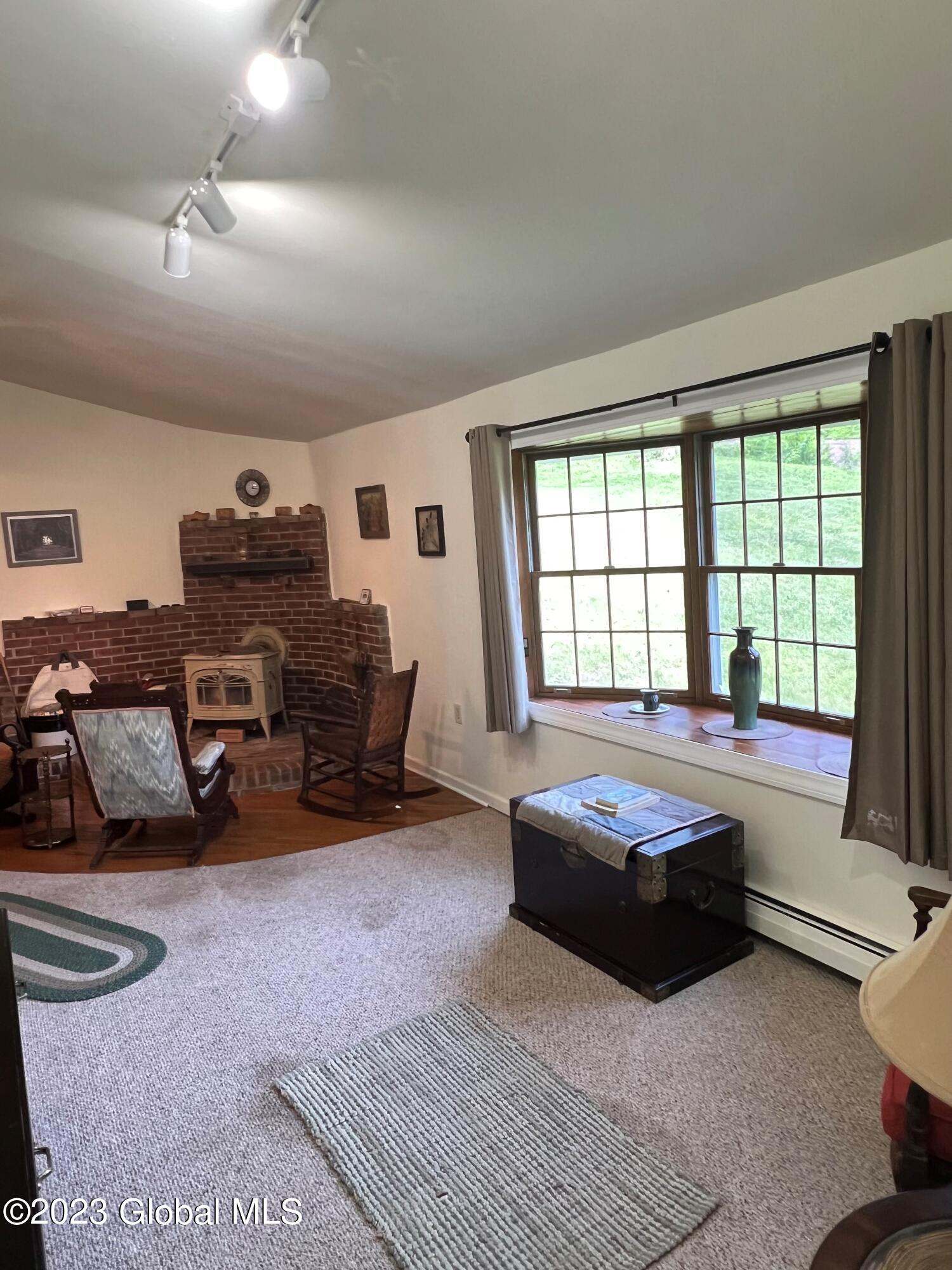 96 Schermerhorn Road Rotterdam, NY 12306 - Photo 11 of 39 Family Room