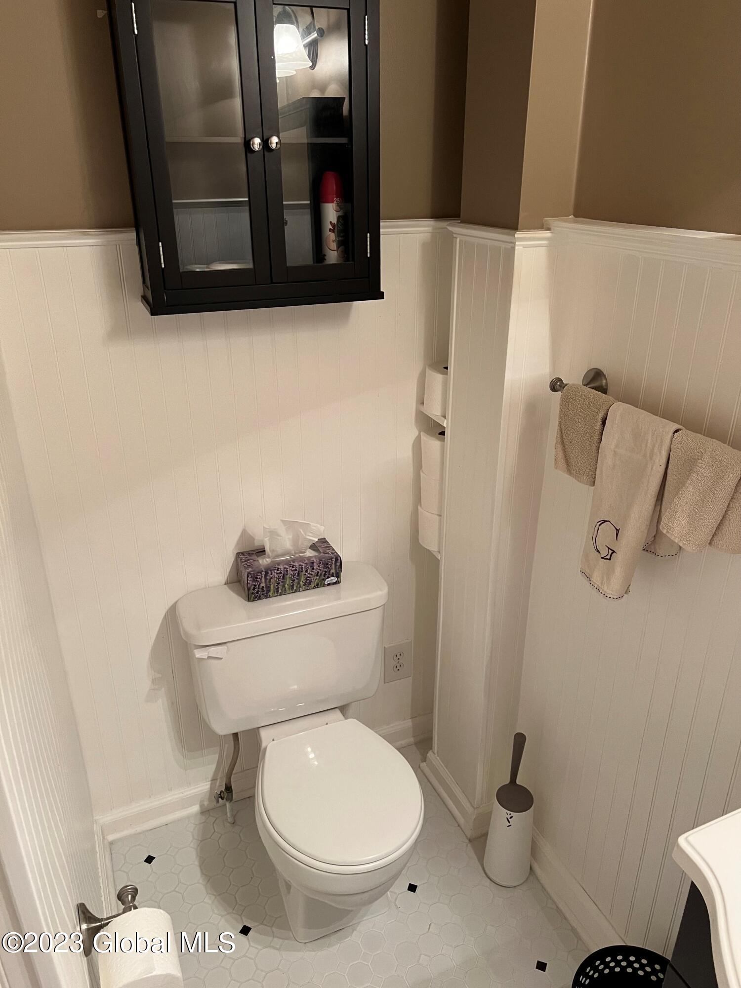 96 Schermerhorn Road Rotterdam, NY 12306 - Photo 18 of 39 Half Bathroom