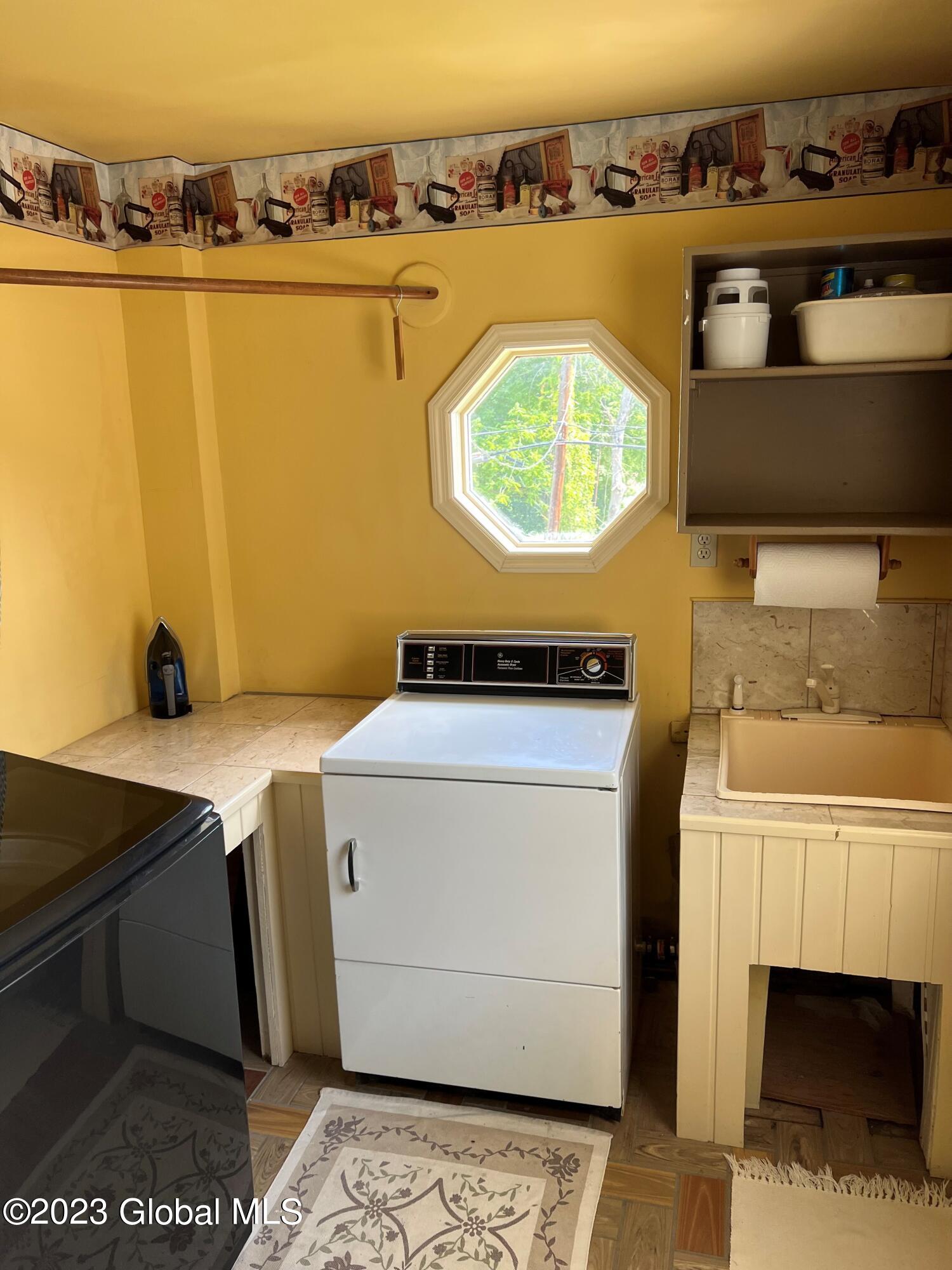 96 Schermerhorn Road Rotterdam, NY 12306 - Photo 20 of 39 Laundry