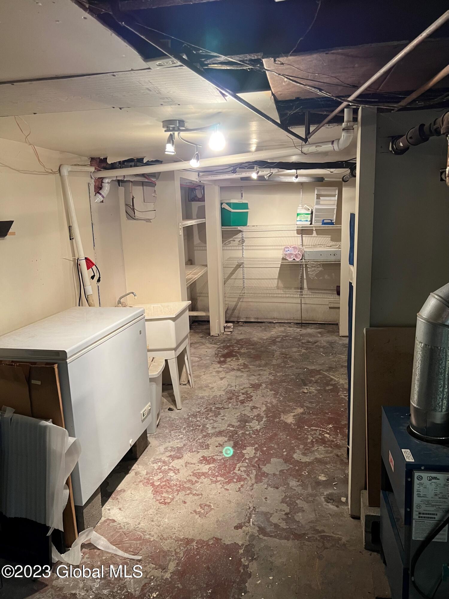 96 Schermerhorn Road Rotterdam, NY 12306 - Photo 31 of 39 Basement